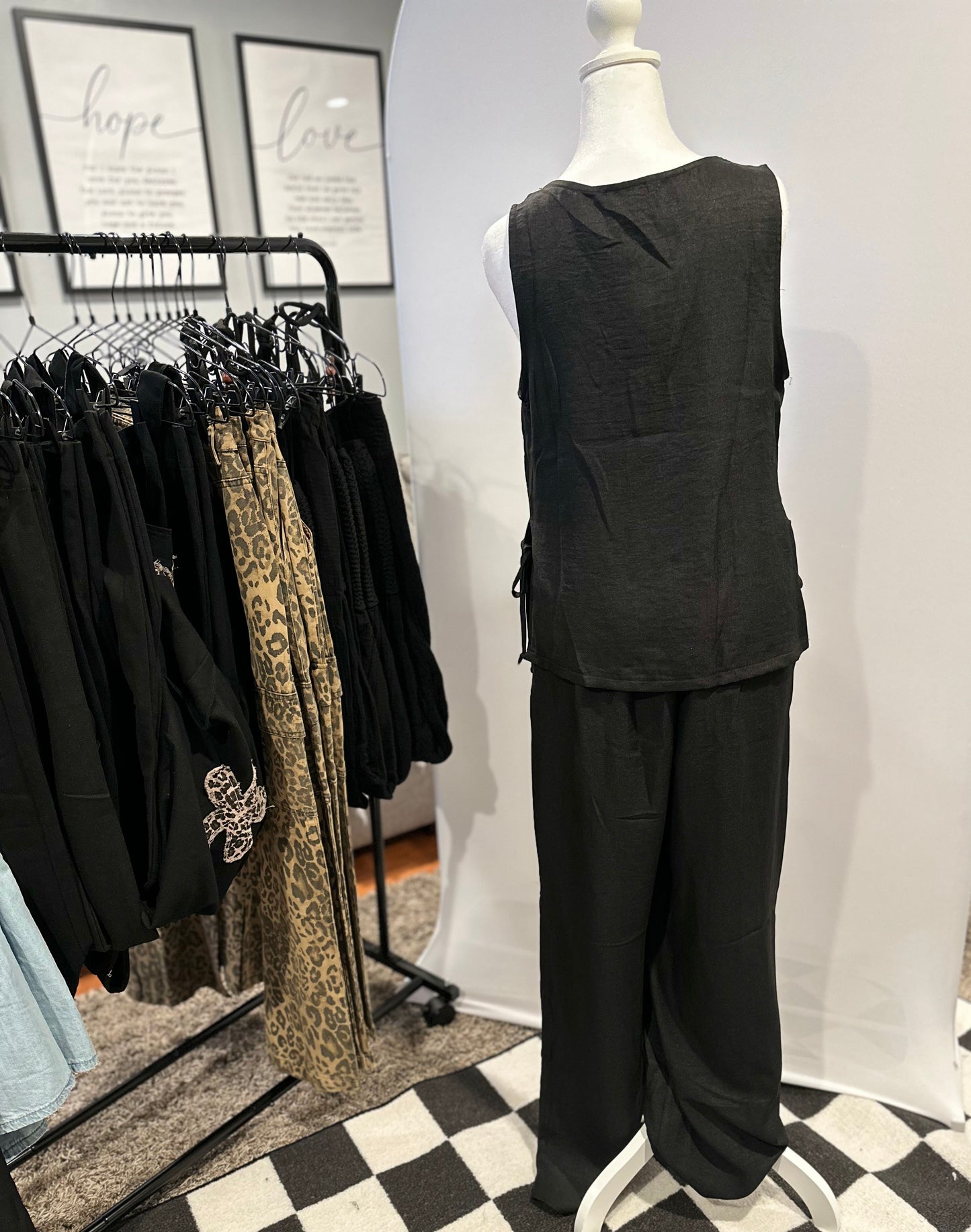 Just Vibes - Vest/Pant Set