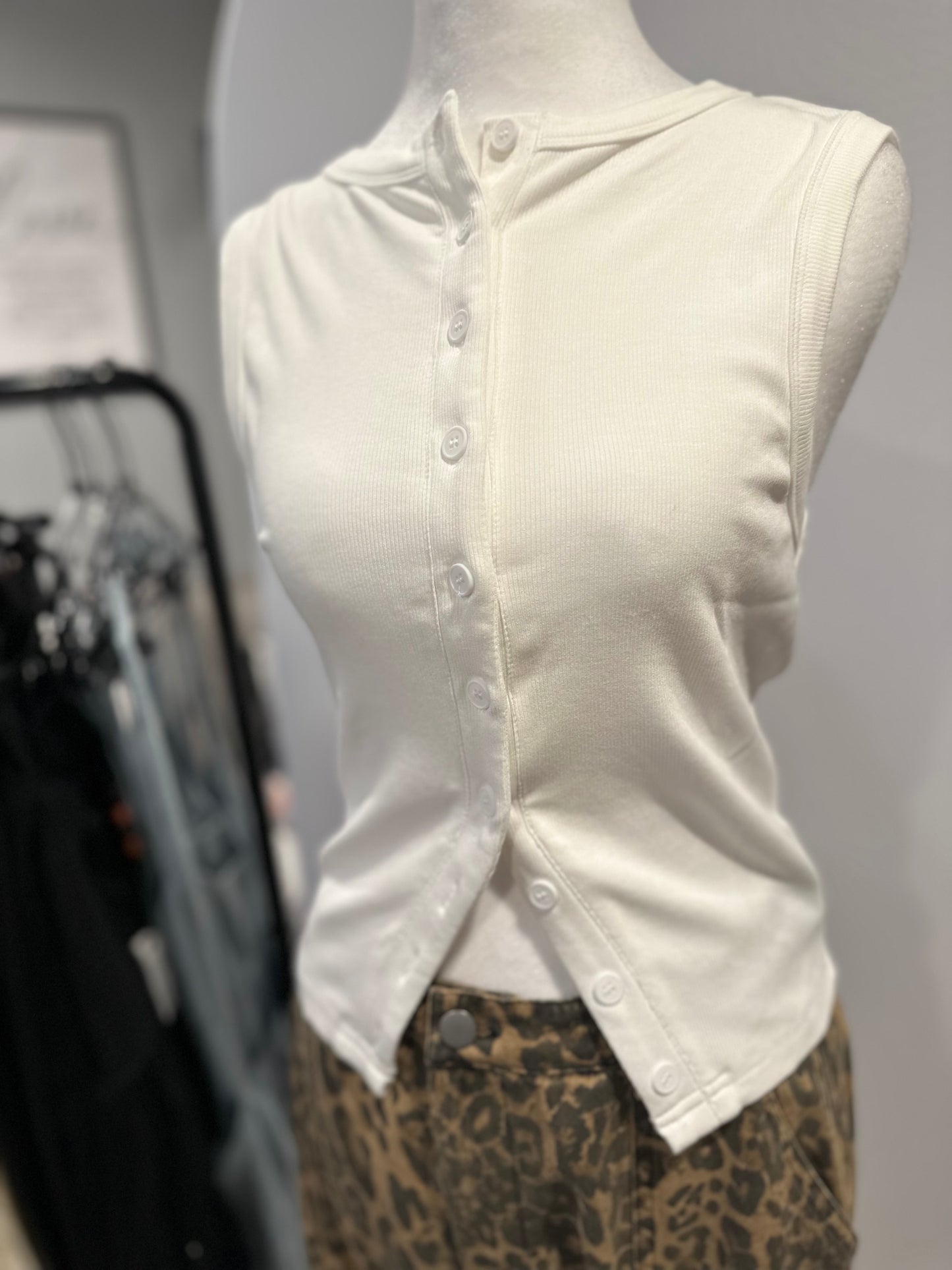 Beauty Button up Top -White