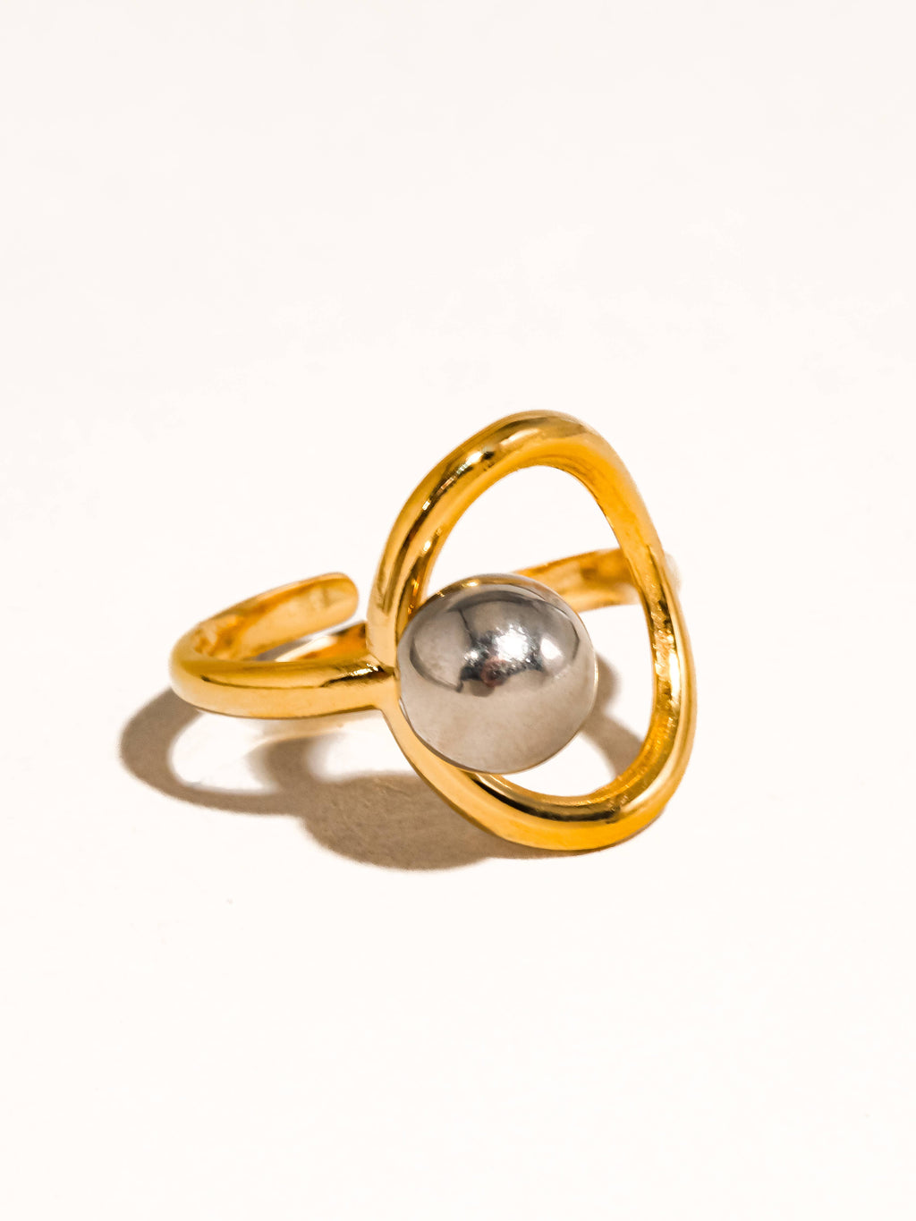 Sibylle 18K Gold Non-Tarnish Two Tone Round Ring: Multi-Colored