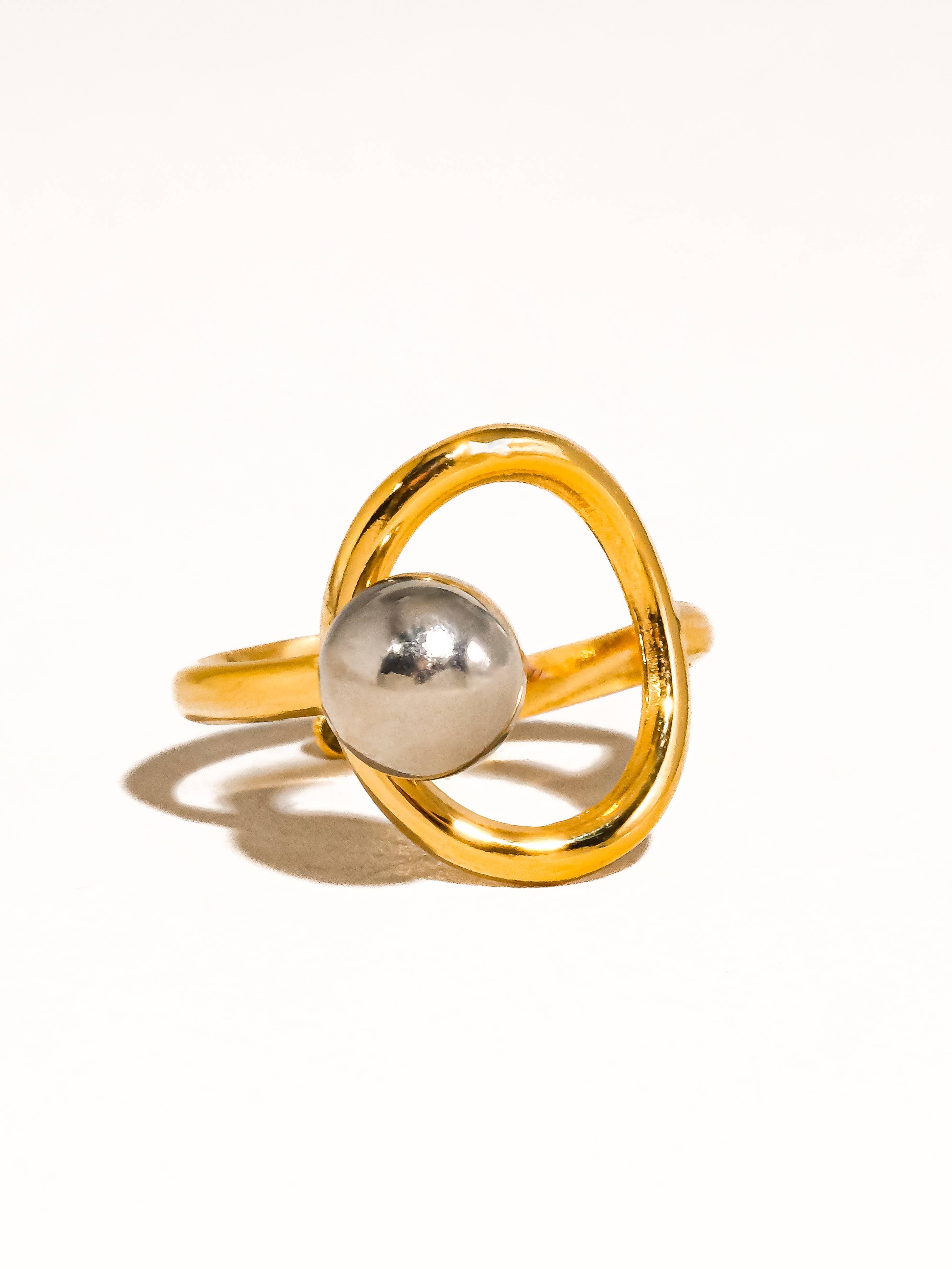 Sibylle 18K Gold Non-Tarnish Two Tone Round Ring: Multi-Colored