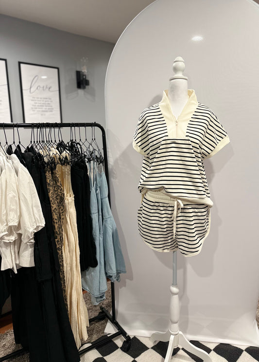 Striped Jet-Setter Set!