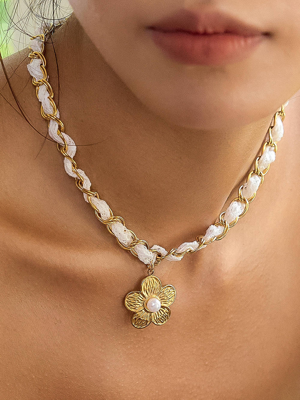 Journey 18K Gold Non-Tarnish Floral Chain Pendant Necklace: Yellow Gold